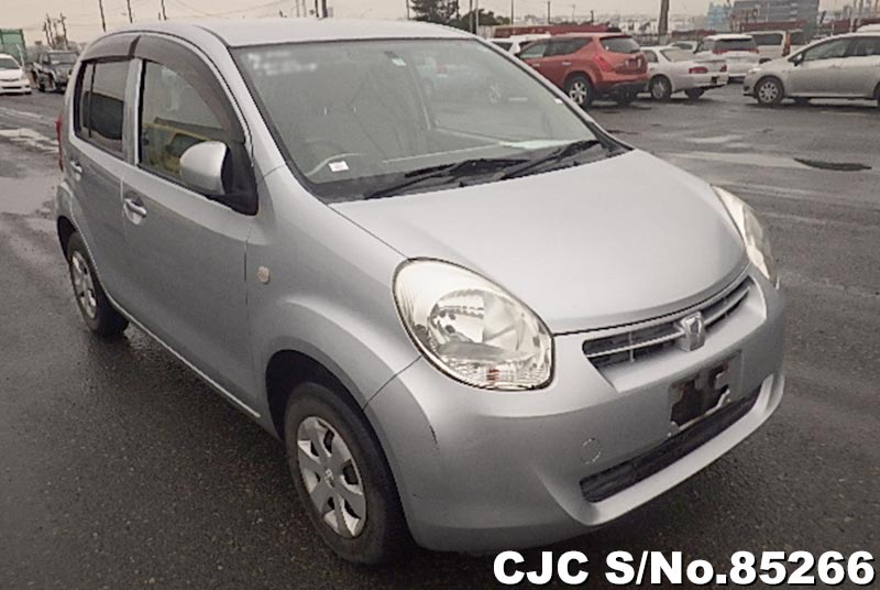 Toyota passo 2011